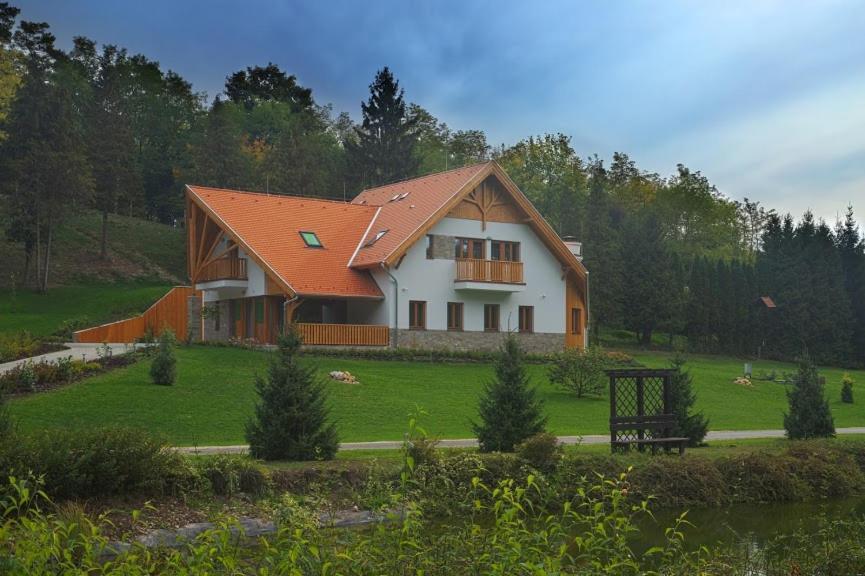 Alirét Vadászház Sagvar Exterior foto